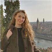 English teacher with Cambridge Advanced English C2 and IELTS C1